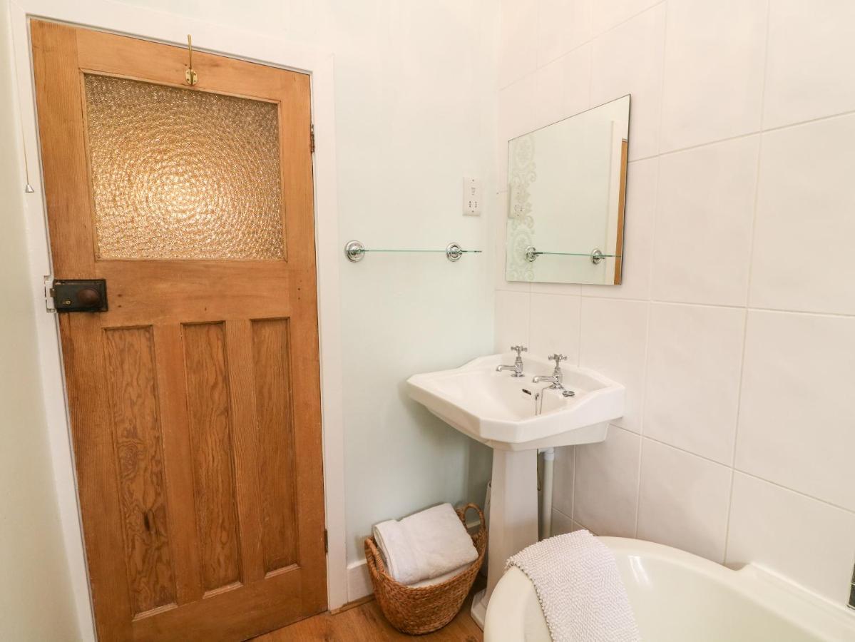 Nutkin Cottage Віндермір Екстер'єр фото